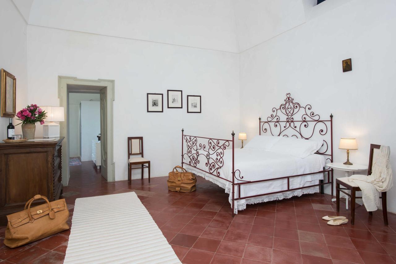 Castello Di Casamassella Bed & Breakfast Ruang foto